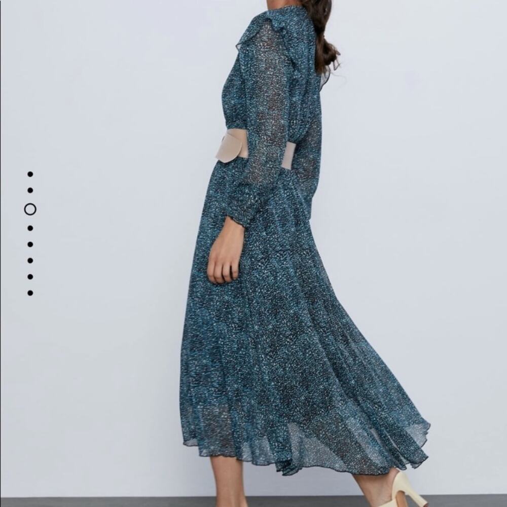 Zara Dress / Size Large